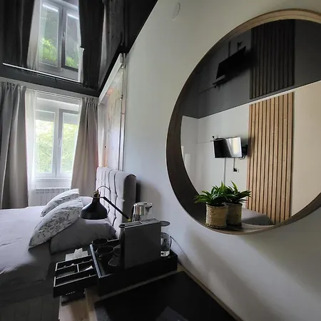 Luxury Square 2214 * 베오그라드