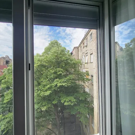 Апартаменты Luxury Square 2214 *