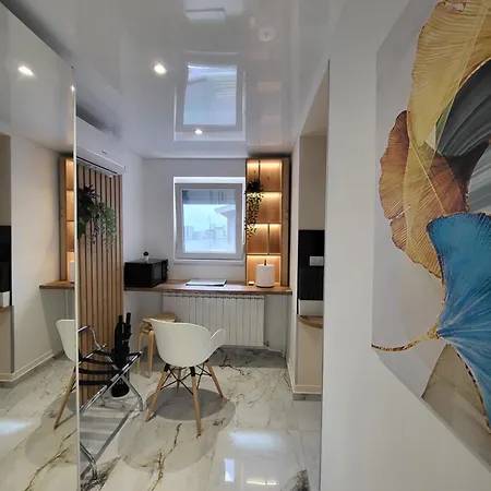 Luxury Square 2214 Апартаменты Белград