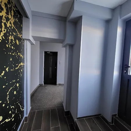 Апартаменты Luxury Square 2214 *