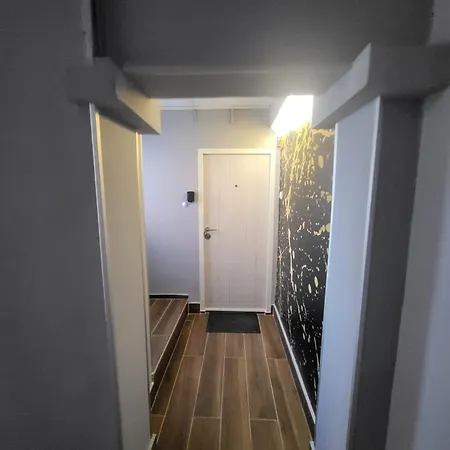 Luxury Square 2214 *