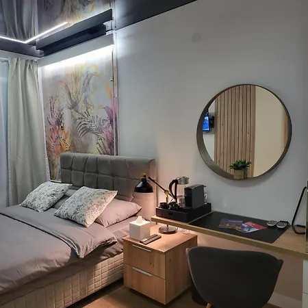 Luxury Square 2214 *