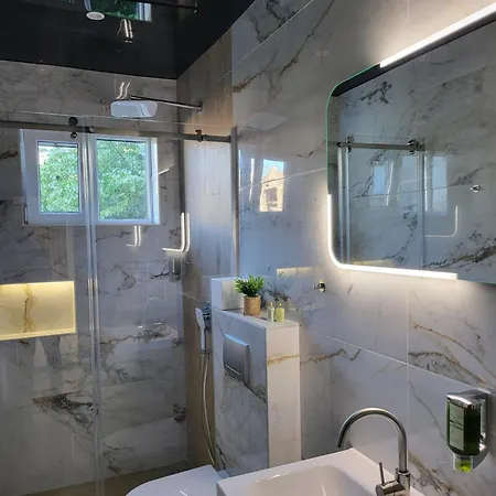 Luxury Square 2214 * Belgrado